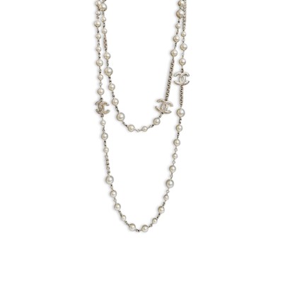 CHANEL LONG NECKLACE